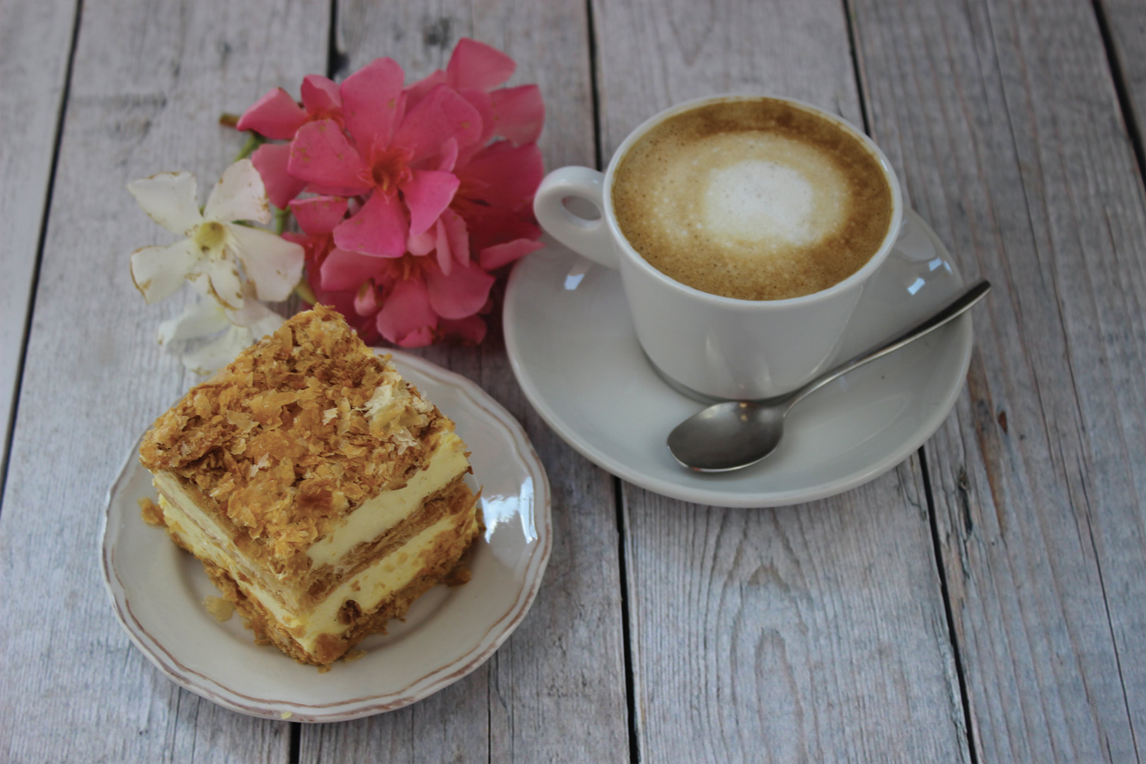 https://www.torteccetera.com/wp-content/uploads/2018/09/caffetteria2.jpg